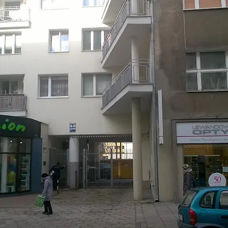 Apartament Sloneczny 아파트 그디니아